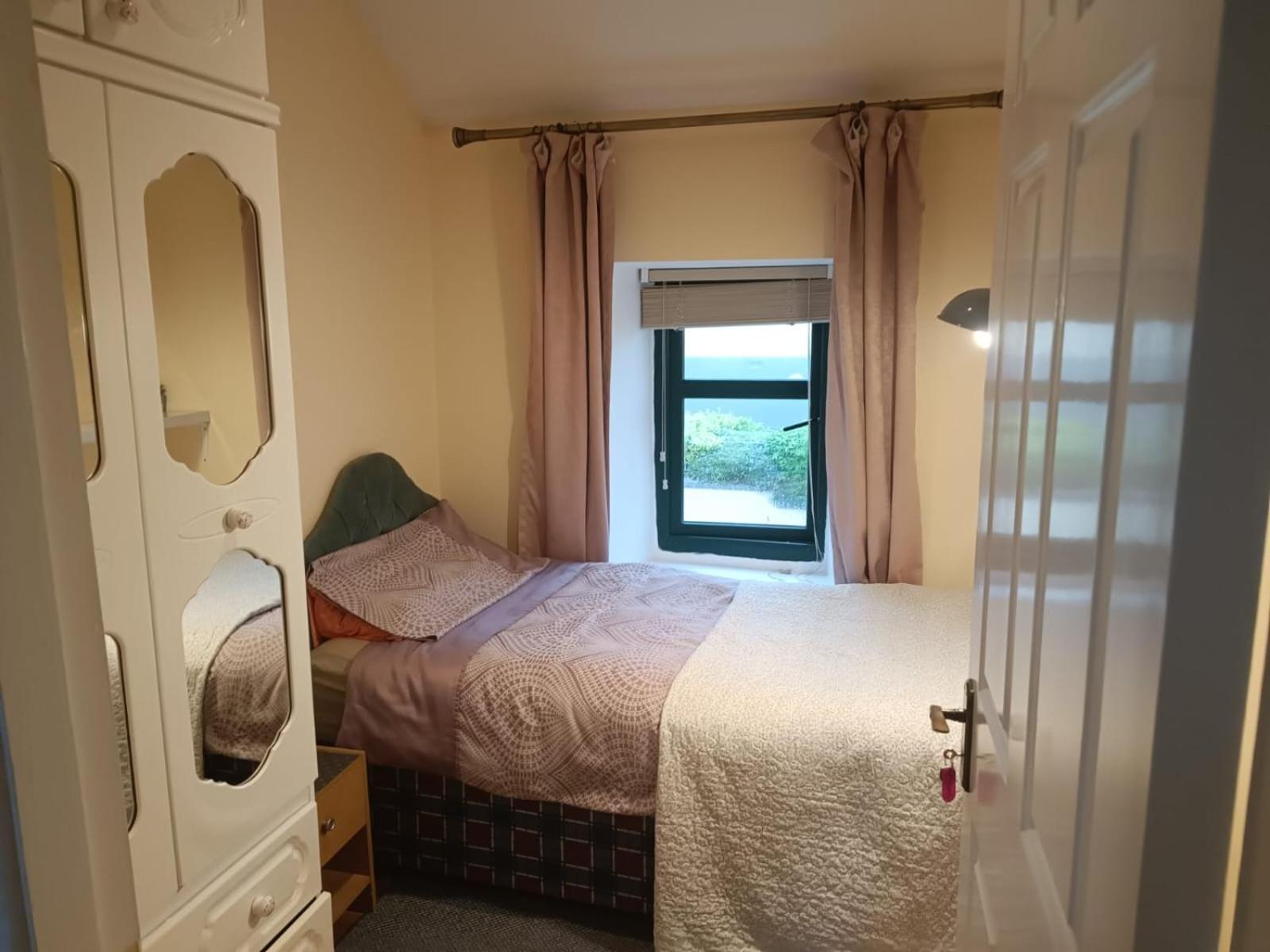 Bernie'S Place Castlebar Quarto foto