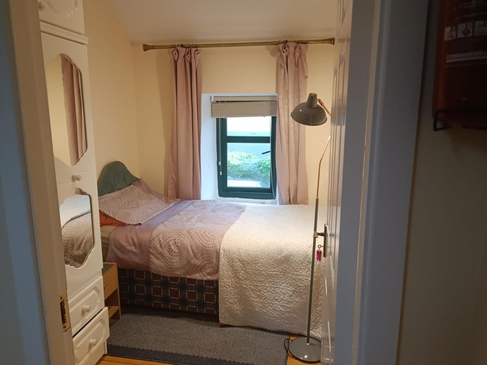 Bernie'S Place Castlebar Quarto foto